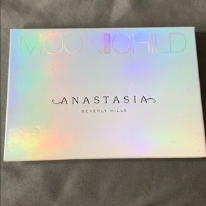 Moon child highlight glow kit